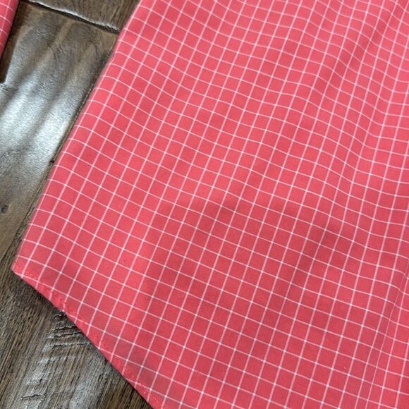 LL Bean Men’s Slightly Fitted Coral Button Down. Sz L Reg. - Picture 4 of 4